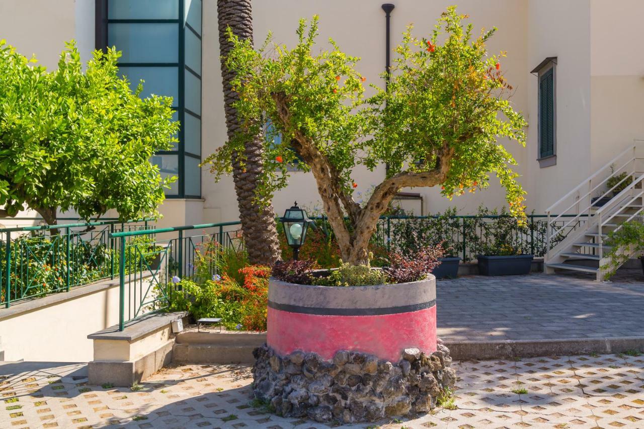 Melograno Undici Aparthotel Ercolano Ngoại thất bức ảnh